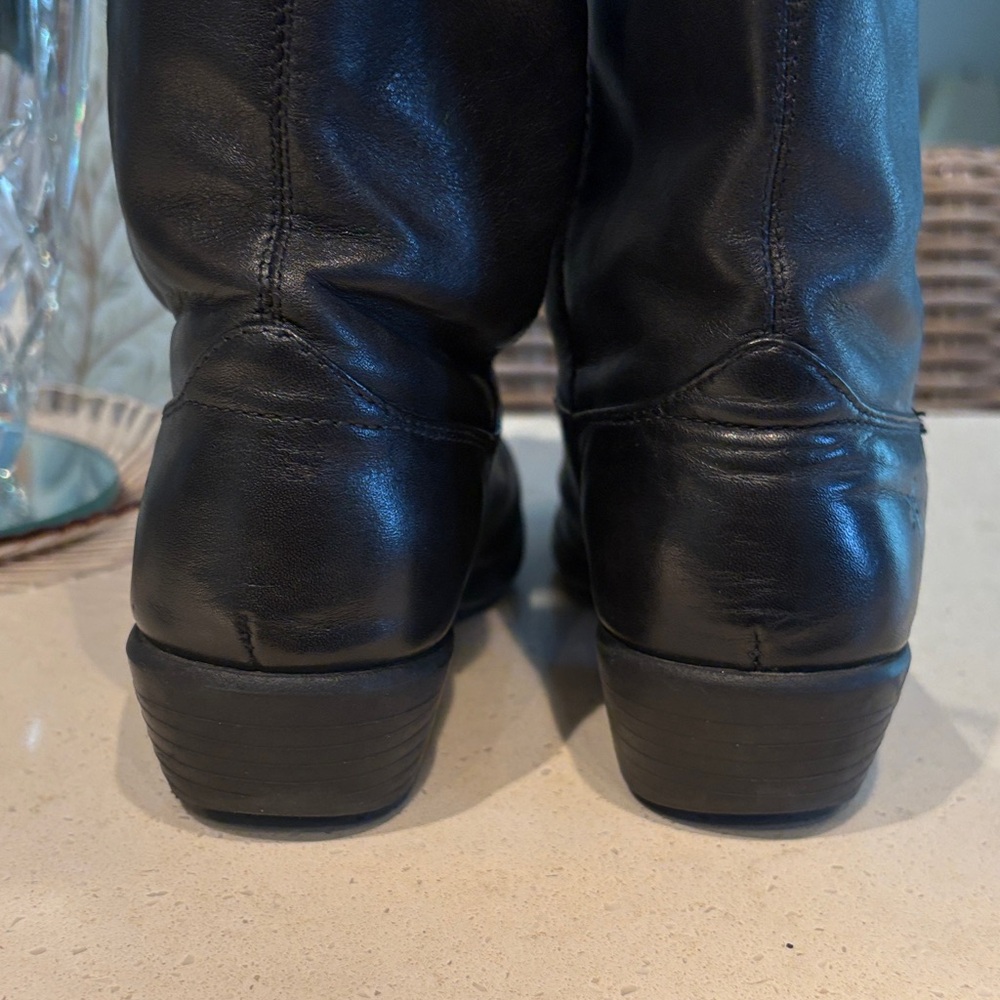 Girl’s Frye “Melissa Button” Black Leather Mid-Calf Cowboy Boots - Size 3 - Picture 4 of 9